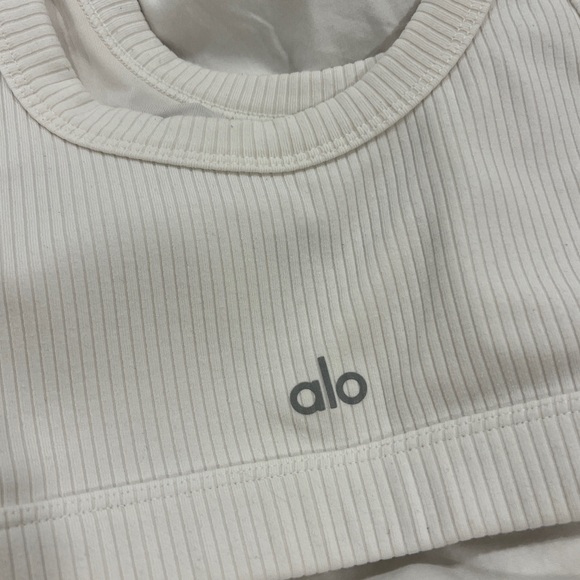 ALO Yoga Cream Ribbed Tank Top - Picture 1 of 3